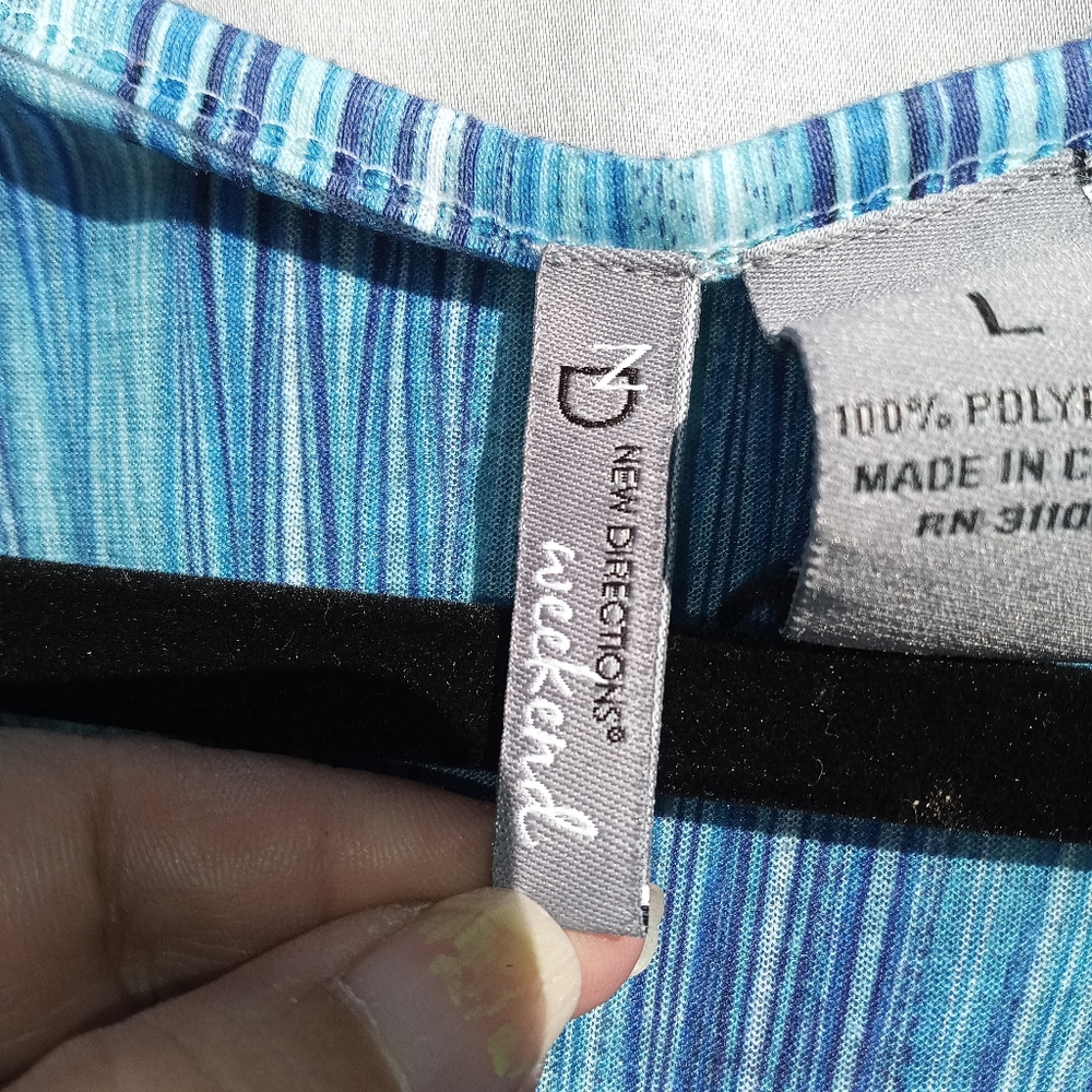 New Direction Weekend top - Picture 3 of 5